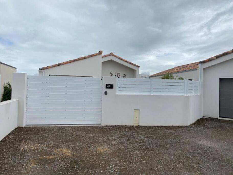 Maison Neuve Zone Coulee Verte Menant A L'Ocean Saint-Gilles-Croix-de-Vie Exterior foto