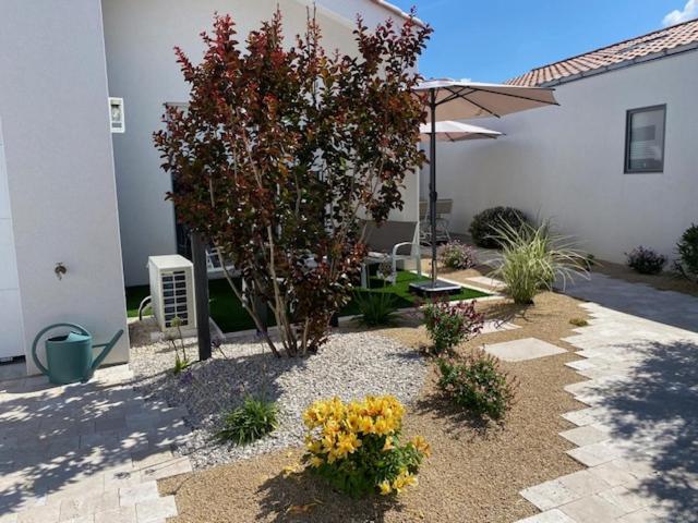 Maison Neuve Zone Coulee Verte Menant A L'Ocean Saint-Gilles-Croix-de-Vie Exterior foto
